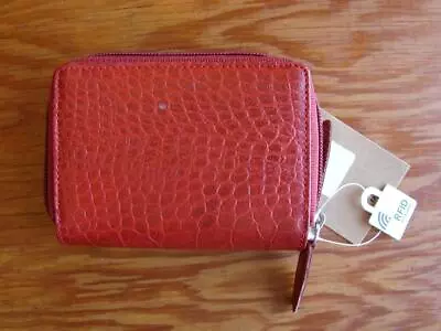 Women's Passage Red Leather Croc Embossed RFID Wallet Credit Card Holder NWT New • 15€