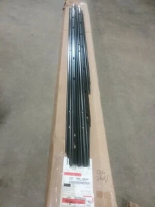 GM Genuine Parts 15241278 Running Board - Picture 1 of 4