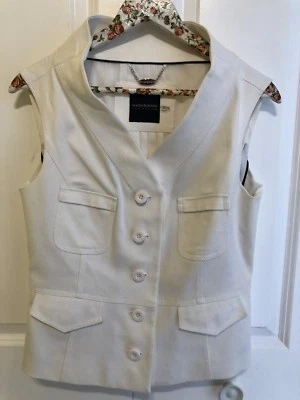 ~Magaschoni~Chaleco~Talla 8~Forrado~Sin mangas~ Cierre de botones~ Foto 1 de 4