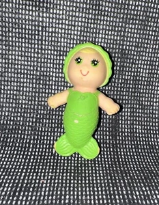 Ultra RARE Sea Wees Babies Baby Surf Figure Green Fin Bonnet Blonde - Picture 1 of 11