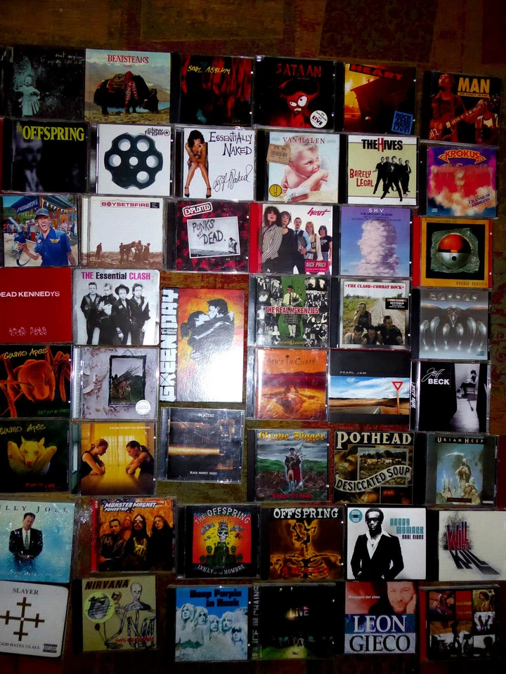 ROCK CDs ua Auswahl Sammlung zB Black Sabbath,Korn, Krokus, AC/DC, Slade, Gillan - Bild 1 von 1