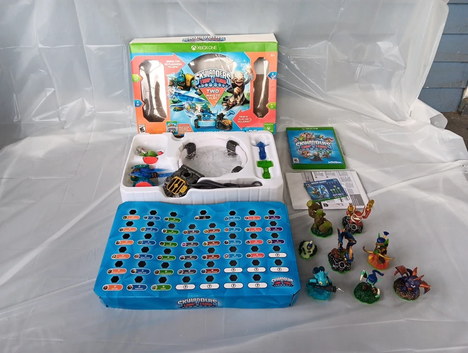 Skylanders Trap Team Starter Pack para Xbox One Traptanium Portal con figuras adicionales Foto 1 de 4