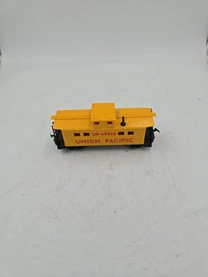 HO scale UNION PACIFIC UP #49940 CABOOSE - Image 1 of 4