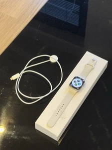 Apple Watch Series 8 Stainless Steel 45mm / Cellular with White Sport Band - Zdjęcie 1 z 22