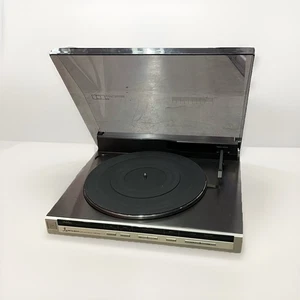 Giradischi Vintage Mitsubishi Logic Controllato LT-4 Medallion Serie 120V 12W - Foto 1 di 8