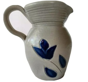 VTG WILLIAMSBURG Salt Glaze Cobalt Blue Pottery 4" PITCHER with Leaf Design - Picture 1 of 8