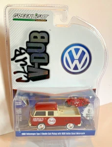 VW Tipo 2 Pickup Club V-Dub 1968 Greenlight y motocicleta Indian Scout 1920 1/64 - Imagen 1 de 3