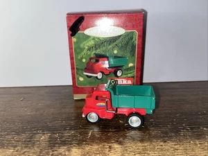 Hallmark Keepsake Adornos Tonka Camión Volquete Adorno de Navidad Envío Rápido - Imagen 1 de 4