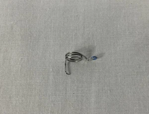 Bernette 334D Serger blau Nadelklemme Fadenführung - Bild 1 von 2