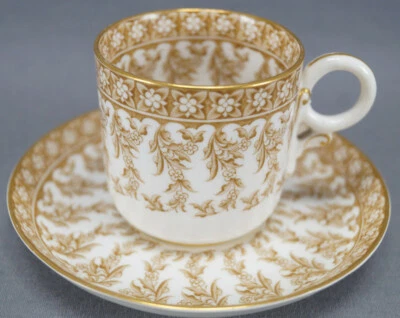 Taza y platillo Royal Worcester W 3020 7 patrones marrón floral Demitasse circa 1890 Foto 1 de 4