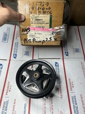 Bomba de dirección asistida Jaguar X Type 2002-2006 OEM C2S3673 NUEVA Foto 1 de 4