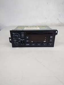 Radio AM-FM-CD 1995-2000 Stratus/Breeze/Cirrus/Sebring OEM - Imagen 1 de 5
