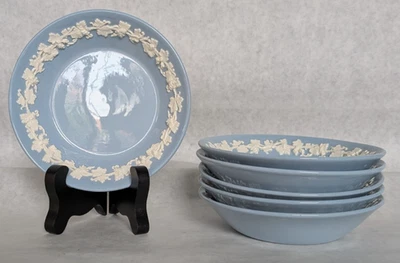 Wedgwood Etruria & Barlaston Queensware Cream on Lavender 5" Berry Bowls - 6 - Image 1 of 4