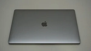 Apple MacBook Pro 16" 2019 A2141 i9 64GB 1TB SSD 5500M QWERTY macOS Gut - Bild 1 von 8