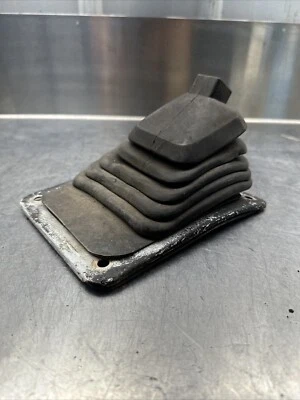 1985-1995 SUZUKI SAMURAI COVER TRANSMISSION SHIFTER UPPER BOOT & BEZEL OEM Foto 1 de 3