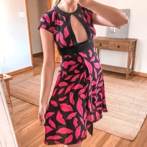 Diane von Furstenberg Svetlana Silk Wool Tie Wrap Cutout Lips Sheer Mini Dress 4 - Picture 1 of 9