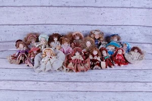 Los 18 Puppen Aus Hochwertigem Handbemaltem Porzellan Für Die Sammlung - Bild 1 von 12