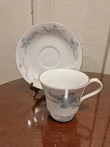 Set tazza e piattino giglio perla cinese - Foto 1 di 12