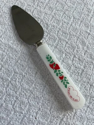 Sheffield Prill 草莓 Fleur De Lait 珍珠法国奶酪和鸡尾酒刀 — 第 1/4 张图片