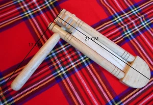 Wooden Ratchet Single Long Ratchet Groggier Sports Loud Percussion Instruments - Picture 1 of 4