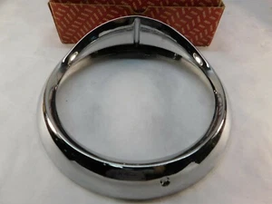 Austin A90 A95 Head Lamp Rim Outer Hooded LUCAS 556080 NOS 1957 - Picture 1 of 8