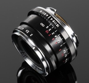 FREE NEXT DAY Voigtlander USA WARRANTY 35mm f/2 Ultron II Black Leica M