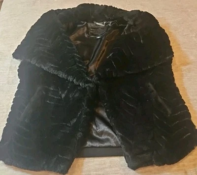 Chaleco negro de piel sintética vegano Joujou talla L Foto 1 de 4