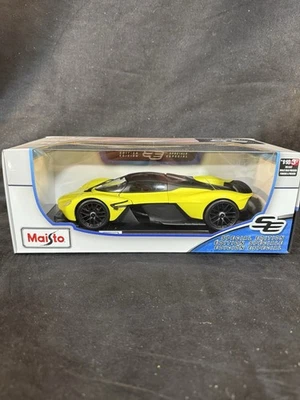 Aston Martin Valkyrie diecast 1/18 de Maisto en amarillo cítrico Foto 1 de 4