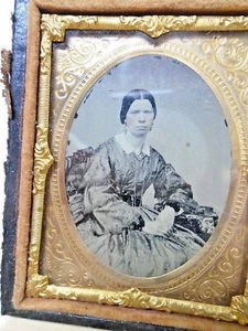 STOIC young City woman daguerreotype photograph in Case - Picture 1 of 6