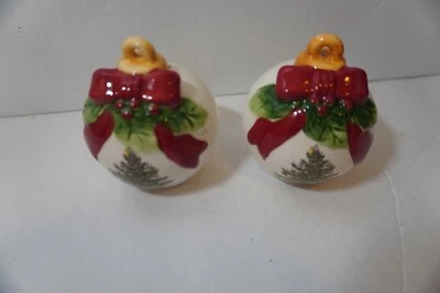 SPODE Christmas Balls Ornament Salt Peper Tree Ribbons Salt and Pepper Shakers N - Image 1 of 4