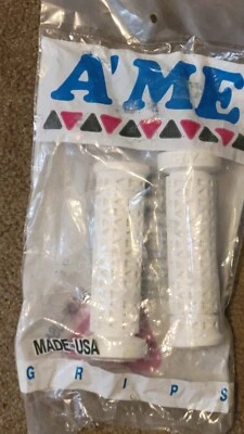 Old school NOS Ame A'ME 白色泡泡字体 bmx 山地自行车 自由式握把 — 第 1/3 张图片