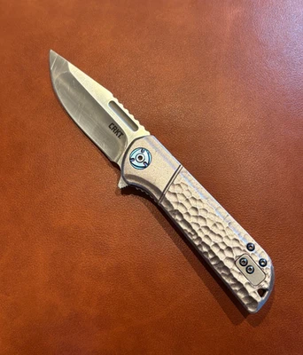 Navaja de bolsillo plegable CRKT ~Lanny Mah Design~ 6525 con bloqueo de revestimiento asistido ~RETIRADA~ Foto 1 de 4