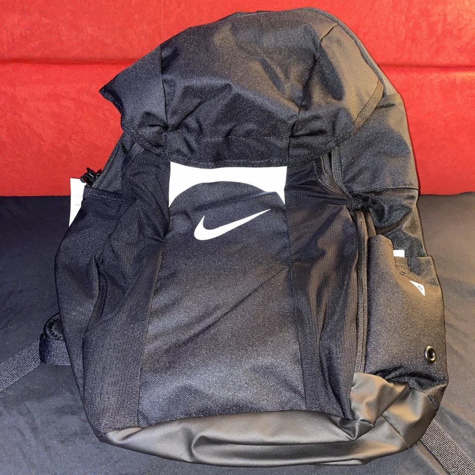 NIKE Academy Team Adult Unisex Travel Backpack 30L Black White DV0761-011 EUC