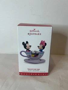 Hallmark Keepsake Disney 2016 tazza da tè per due Topolino e Minnie decorazione natalizia - Foto 1 di 9