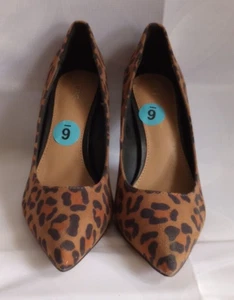 BCBGeneration Mujer Talla 6B Heidi Punta Punta Leopardo Clásico Bomba - Nuevo sin Caja - Imagen 1 de 7