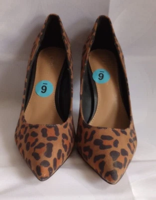 BCBGeneration Mujer Talla 6B Heidi Punta Punta Leopardo Clásico Bomba - Nuevo sin Caja Foto 1 de 4