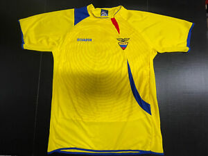 Ecuador National Team Home Football / Soccer 2009 - 2010 Jersey Large Yellow.