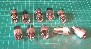 PL259 RG213 ENCHUFES ATORNILLADOS DIEZ NUEVOS INSERTOS MARRONES RADIOAFICIONADO USO 9 - 10 MM COAX - Imagen 1 de 2