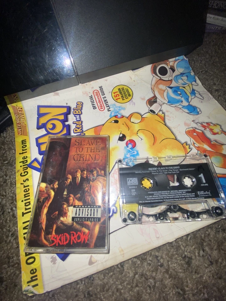 SKID ROW - SLAVE TO THE GRIND - ATLANTIC 82242 - CASSETTE 1991 - Image 1 of 1