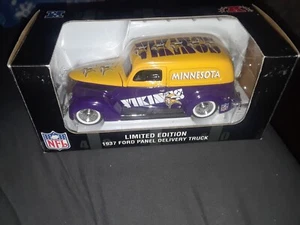 Minnesota Vikings Vintage DieCast 1937 Ford By SpecCast 1 /24 Scale - Picture 1 of 4