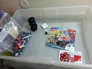 LEGO Spiderman Monster Truck vs. Mysterio 76174 (unvollständig) 1 Figur enthalten wie abgebildet - Bild 1 von 8