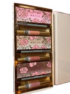 Mally Celebrate Your Beauty Holiday Set Nuovo Ombretto Eyeliner Lucidalabbra Nuovo   - Foto 1 di 6