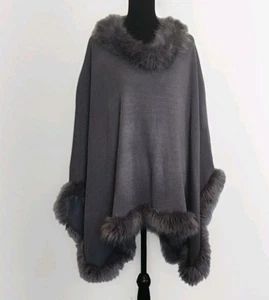 Poncho Capa Escocia Gris 100% Mezcla Cachemira Plata Piel de Zorro • Usado en Excelente Condición - Imagen 1 de 12