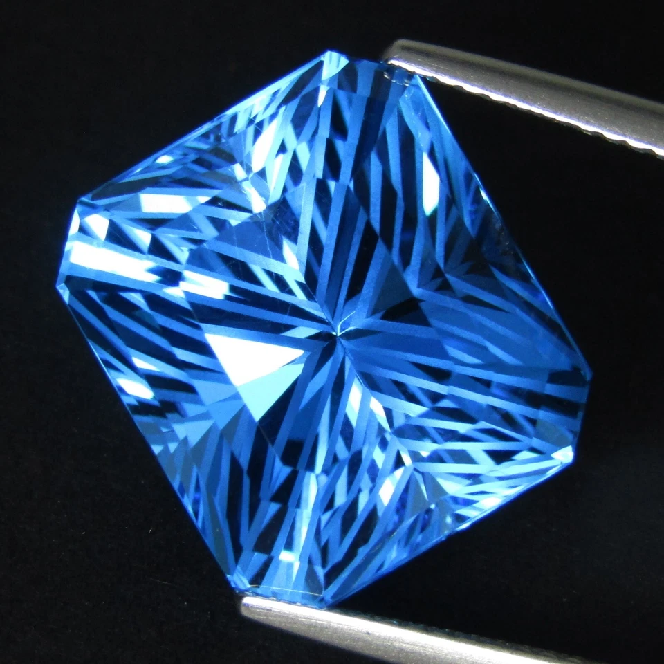 Increíble Topacio Azul Suizo Natural 21.71Cts 15.3x13.5mm Corte Radiante Gema Suelta VDO Foto 1 de 4