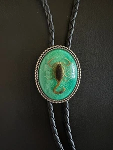 Corbata Bolo Escorpión Verde Para Hombre Boda Collar Padrino Vaquero Occidental Corbata - Imagen 1 de 6