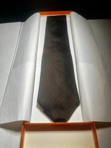 Vintage Hermes Men’s Tie Dark Brown With Subtle H Pattern Very Clean Box Incl. - Picture 1 of 9
