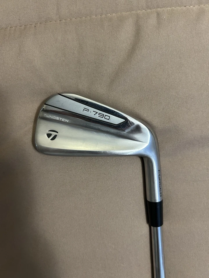 TaylorMade P790 7 Iron Tungsten Forged, Dynamic Gold 105 S300 VSS Pro Stiff Flex - Image 1 of 3