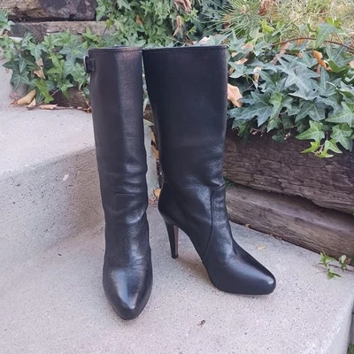 Botas Prada de cuero negras hechas en Italia para mujer talla 7 1/2 Foto 1 de 4