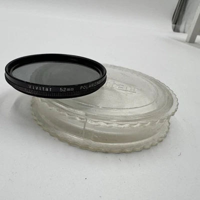 Vivitar Camera Lens Polarizer Filter 52mm With Case. Vintage - Image 1 of 4