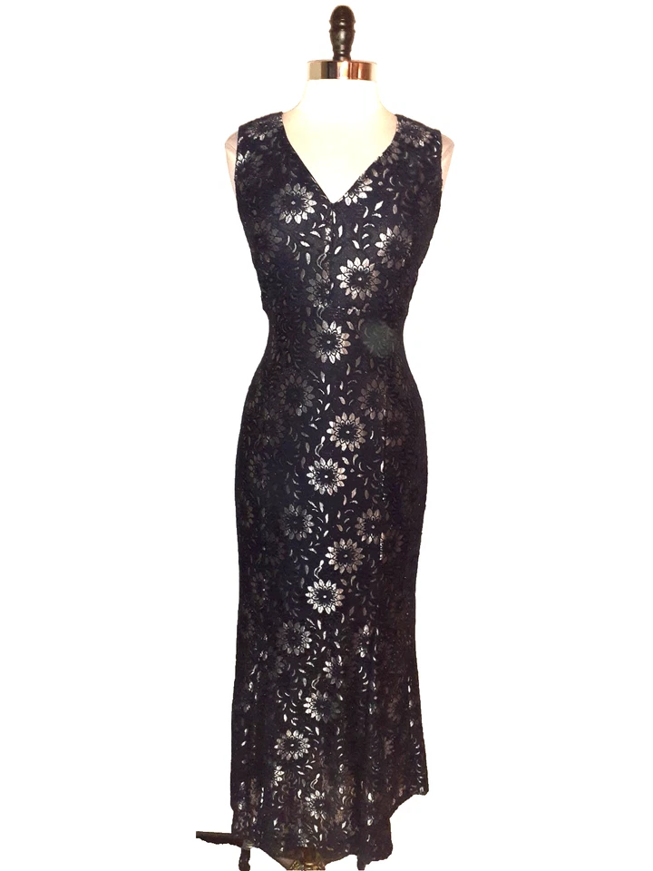 Maxi Vestido EN FOCUS STUDIO Talla 14 Azul Marino Plateado Encaje Brillante Sin Mangas Elástico Foto 1 de 4